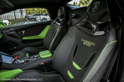 2024 Lamborghini Huracan EVO Spyder