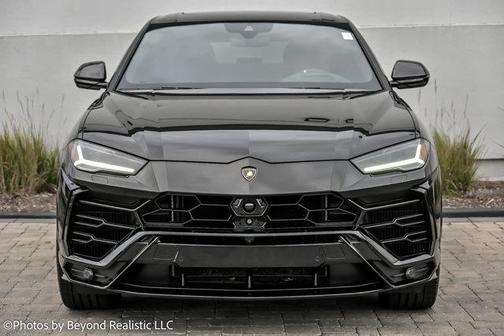 2022 Lamborghini Urus AWD