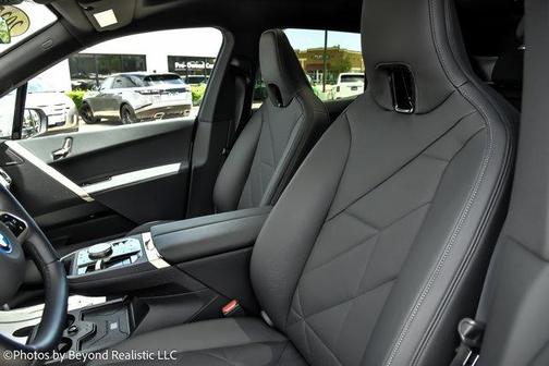 2025 BMW iX xDrive50