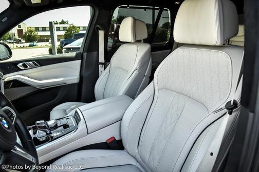 2023 BMW X5 M50i