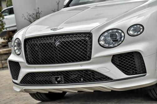 2024 Bentley Bentayga V8