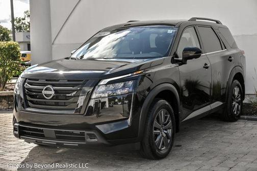 2024 Nissan Pathfinder SV 4WD