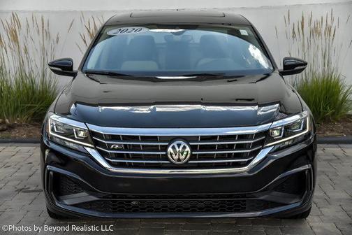 2020 Volkswagen Passat 2.0T R-Line