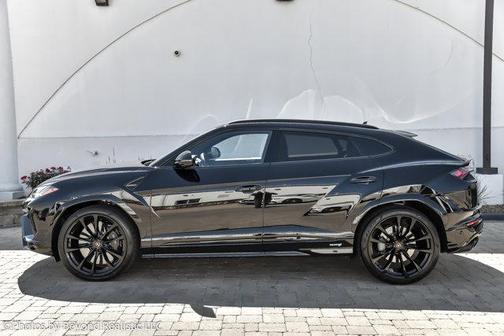 2024 Lamborghini Urus S