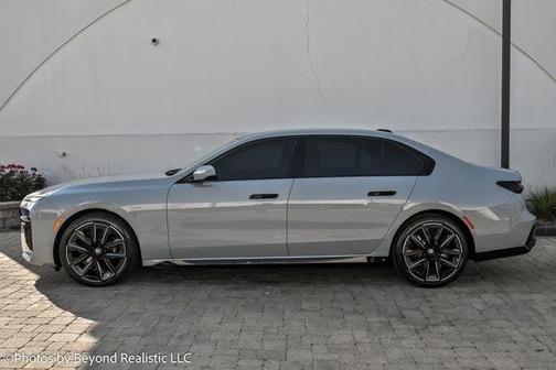 2024 BMW 760 xDrive