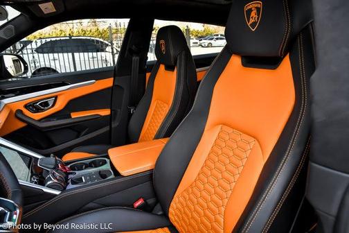 2021 Lamborghini Urus AWD