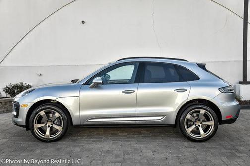 2024 Porsche Macan Base