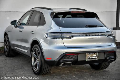 2024 Porsche Macan Base