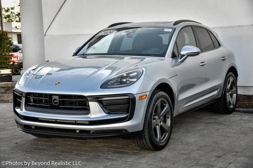 2024 Porsche Macan Base