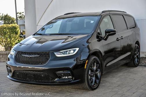 2025 Chrysler Pacifica Limited