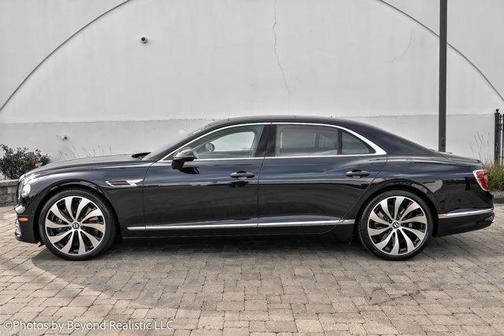 2022 Bentley Flying Spur W12