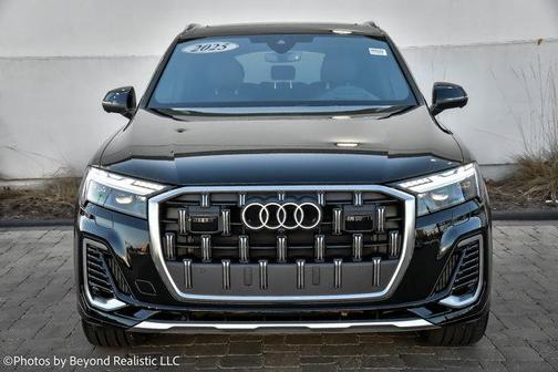 2025 Audi Q7 55 Prestige