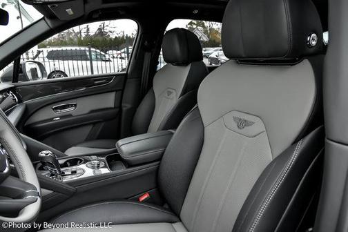 2022 Bentley Bentayga V8