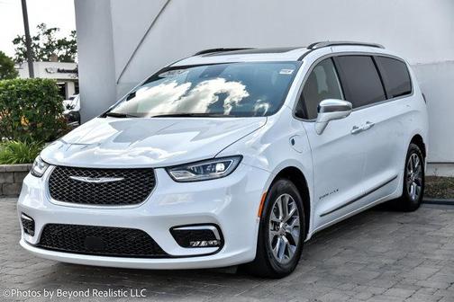 2024 Chrysler Pacifica L