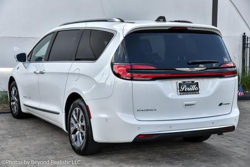 2024 Chrysler Pacifica L