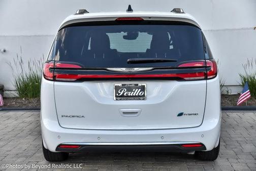 2024 Chrysler Pacifica L