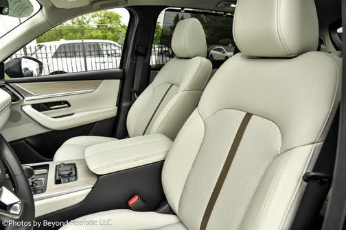 2024 Mazda CX-90 PHEV Premium Plus