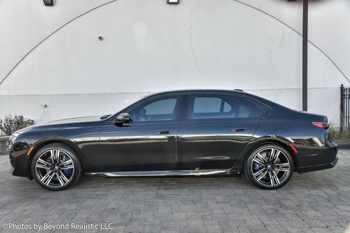 2023 BMW 760 i xDrive