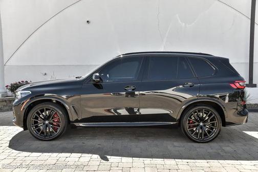 2023 BMW X5 M50i