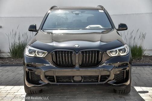 2023 BMW X5 M50i