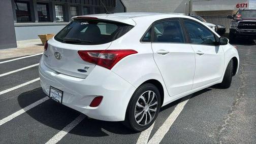 2017 Hyundai Elantra GT Base