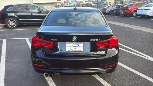 2017 BMW 330 i xDrive