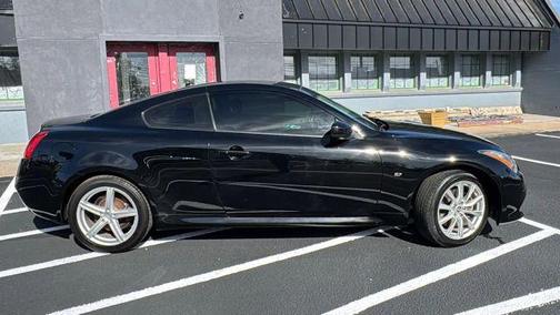 2014 INFINITI Q60 Base