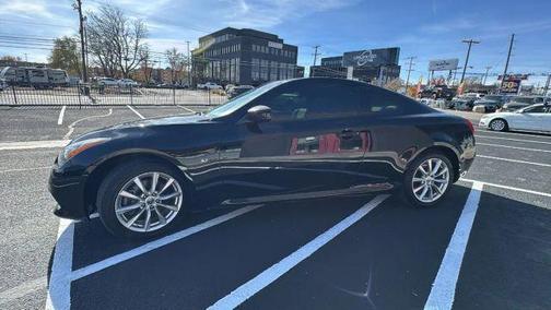 2014 INFINITI Q60 Base