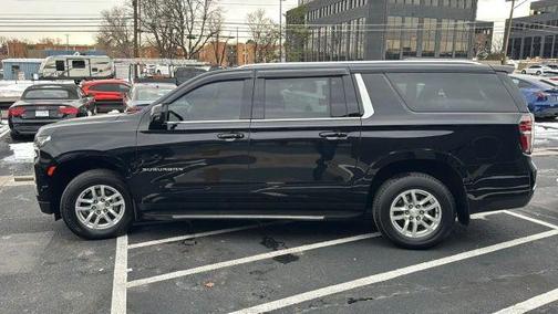 2022 Chevrolet Suburban LT