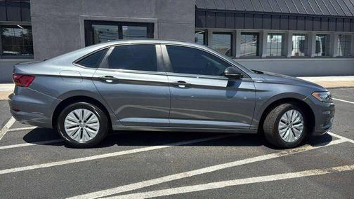 Platinum Gray Metallic 2019 Volkswagen Jetta 1.4T S