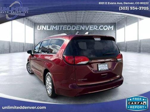 2021 Chrysler Voyager LXI