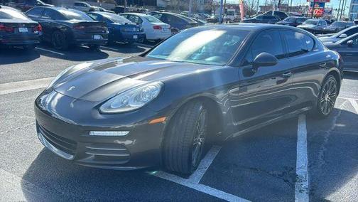 2015 Porsche Panamera 4
