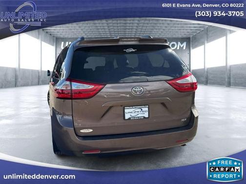 2018 Toyota Sienna XLE