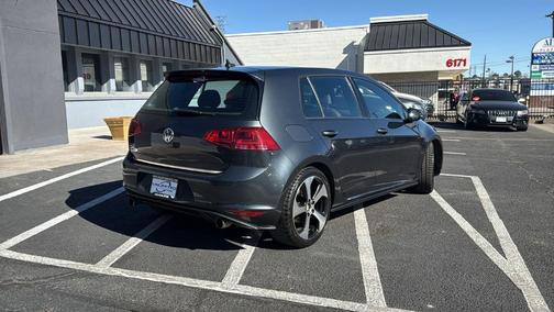 2015 Volkswagen Golf GTI 2.0T SE 4-Door