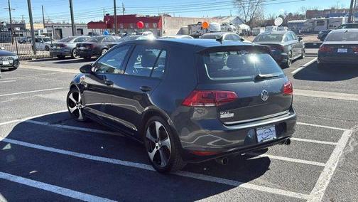 2015 Volkswagen Golf GTI 2.0T SE 4-Door