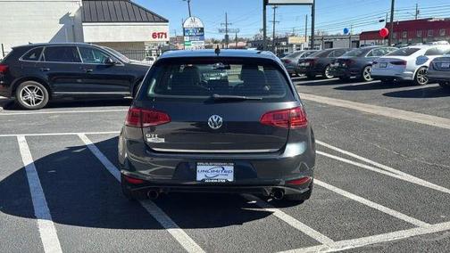 2015 Volkswagen Golf GTI 2.0T SE 4-Door