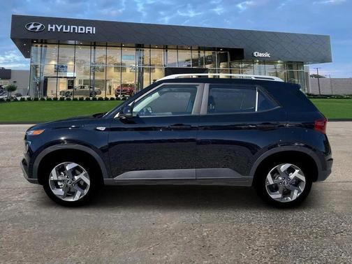 Onyx Black 2026 Hyundai VENUE SEL