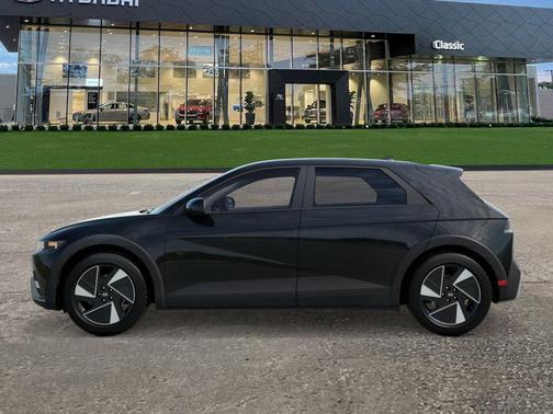 2025 Hyundai IONIQ 5 SE