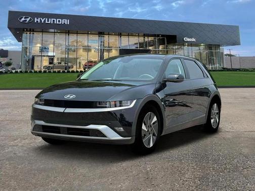 Abyss Black 2025 Hyundai IONIQ 5 SE