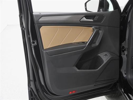 2024 Volkswagen Tiguan 2.0T SE 4MOTION