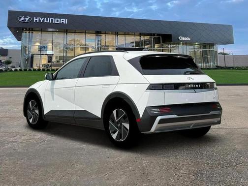 Atlas White 2025 Hyundai IONIQ 5 SEL