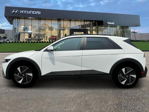 2025 Hyundai IONIQ 5 SEL