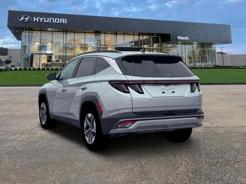 Shimmering Silver 2026 Hyundai TUCSON SEL Premium