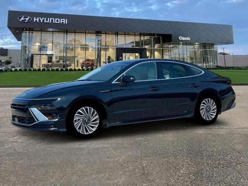 Abyss Black 2026 Hyundai SONATA Hybrid SE