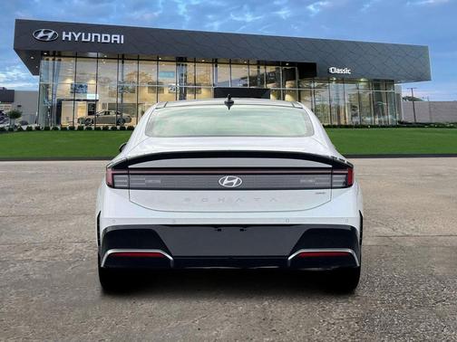 2026 Hyundai SONATA Hybrid Limited