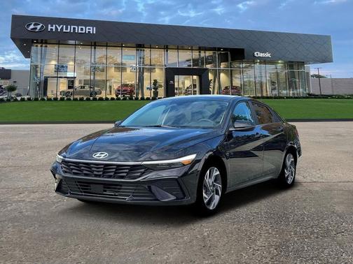 Abyss Black 2026 Hyundai ELANTRA Limited