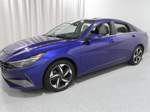 2023 Hyundai ELANTRA Limited