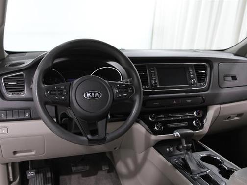 2021 Kia Sedona LX