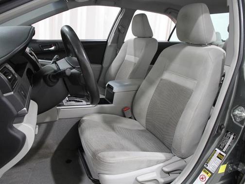 2013 Toyota Camry Hybrid LE