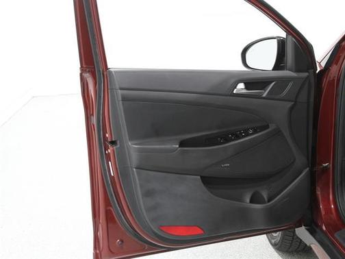 2019 Hyundai TUCSON Night